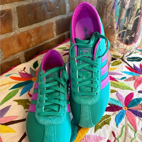 adidas TOKYO Women’s Green and Pink Classic Slim-Profile Sneakers - Picture 3 of 7